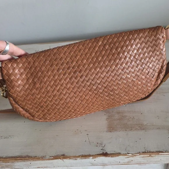 Quince Italian Leather Handwoven Sling Bag In Cognac - Picture 7 of 9